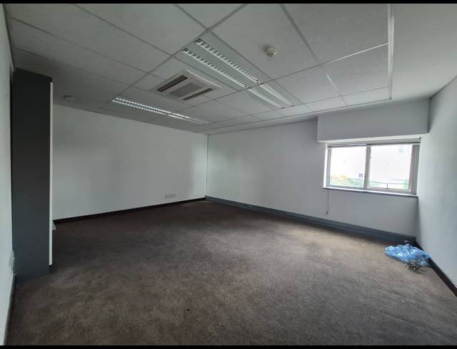 982M² OFFICE TO LET IN SANDTON CENTRAL